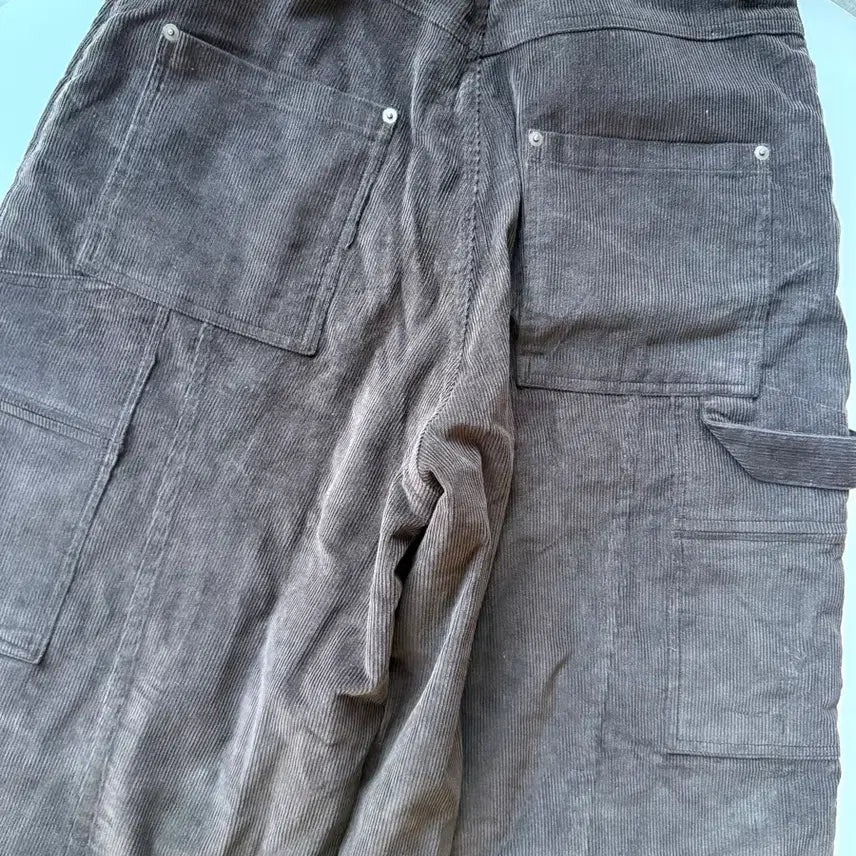 [BUNJANG] Alainne Carpenter Cargo Corduroy Pants Brown / [2]알렌느 카펜터 카고 코듀로이 팬츠 브라운