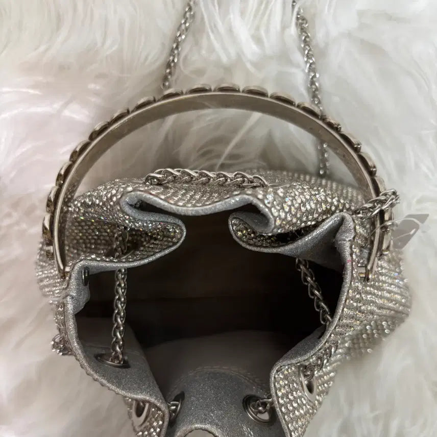 [BUNJANG] Sparkling Cubic Crystal Silver Bucket Bag (Drawstring Bag) / 블링블링 큐빅 크리스탈 실버 버킷백(복조리백)