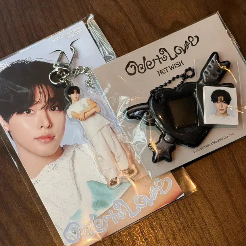 [SOLD OUT] 익일발송) 엔시티 위시 오드투러브 팝업 리쿠 키링 포토홀더 증사