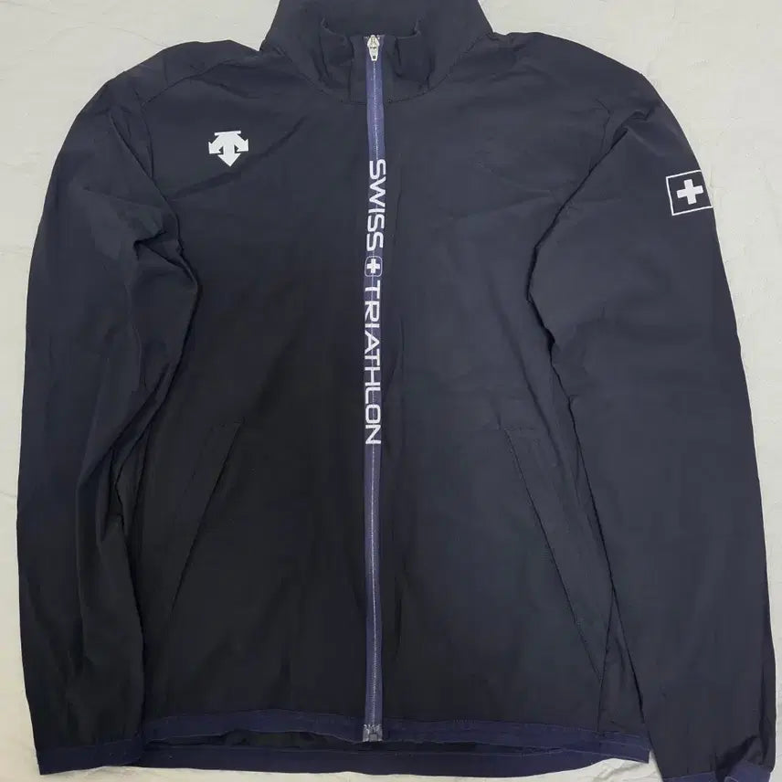 [SOLD OUT] 데상트 스위스 트라이애슬론 집업 자켓 L