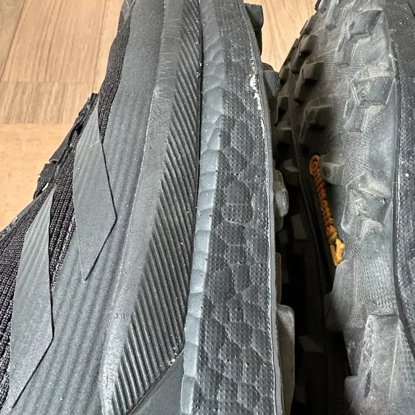 [BUNJANG] Adidas Terrex Free Hiker 2 Hiking Shoes Triple Black 285 / 아디다스 등산화 테렉스 프리 하이커 2 트레킹화 트리플블랙 285