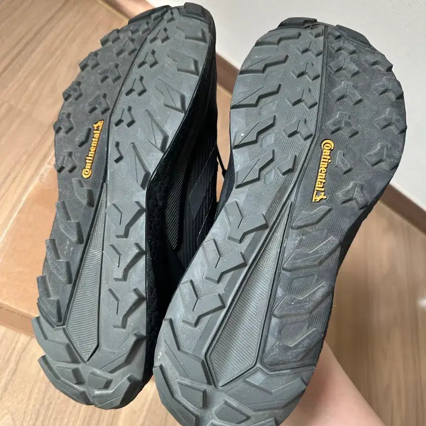 [BUNJANG] Adidas Terrex Free Hiker 2 Hiking Shoes Triple Black 285 / 아디다스 등산화 테렉스 프리 하이커 2 트레킹화 트리플블랙 285