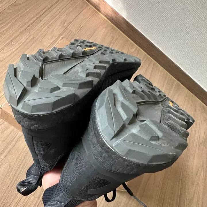 [BUNJANG] Adidas Terrex Free Hiker 2 Hiking Shoes Triple Black 285 / 아디다스 등산화 테렉스 프리 하이커 2 트레킹화 트리플블랙 285