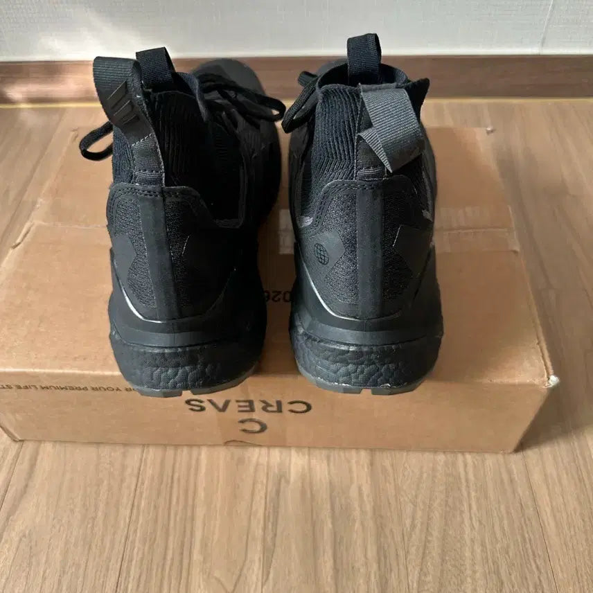 [BUNJANG] Adidas Terrex Free Hiker 2 Hiking Shoes Triple Black 285 / 아디다스 등산화 테렉스 프리 하이커 2 트레킹화 트리플블랙 285