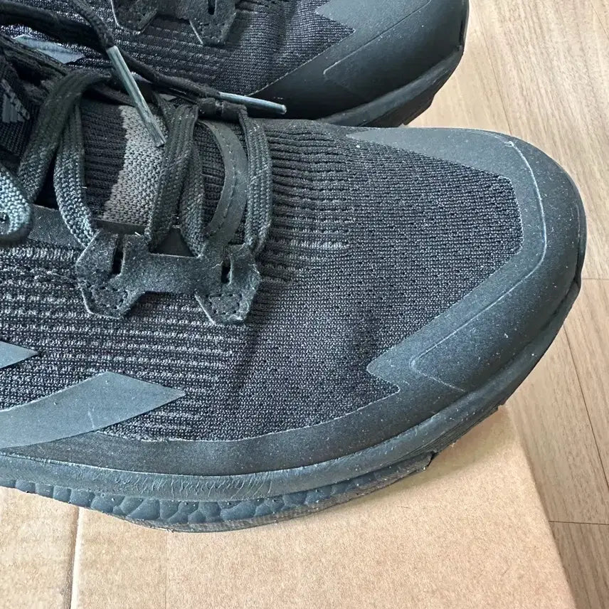 [BUNJANG] Adidas Terrex Free Hiker 2 Hiking Shoes Triple Black 285 / 아디다스 등산화 테렉스 프리 하이커 2 트레킹화 트리플블랙 285