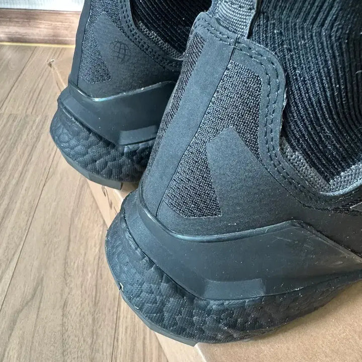 [BUNJANG] Adidas Terrex Free Hiker 2 Hiking Shoes Triple Black 285 / 아디다스 등산화 테렉스 프리 하이커 2 트레킹화 트리플블랙 285