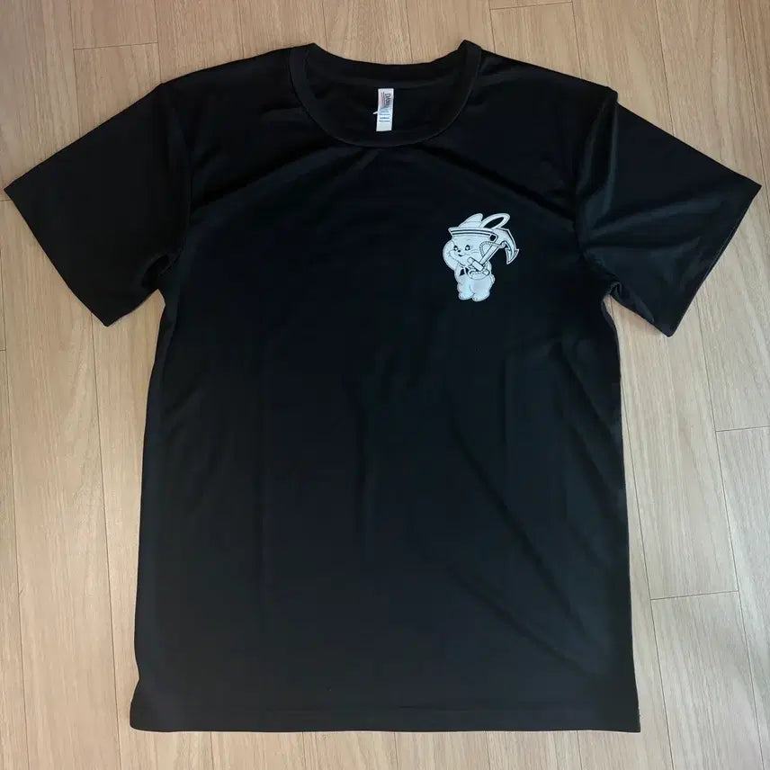 [SOLD OUT] 뉴진스 로카티 해군 블랙 L