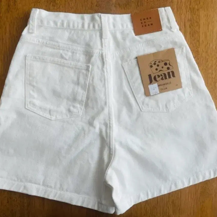 [BUNJANG] Gemma World A-Line White Shorts (M) / 젬마월드 A라인 3.5부 반바지 흰색(M)새상품