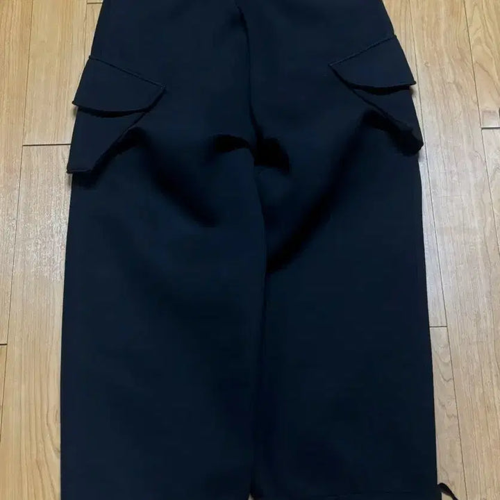 [BUNJANG] MJD X Coin Seoul Wide Cargo Sweatpants Black / MJD X 코인서울 와이드 카고 스웻팬츠 블랙