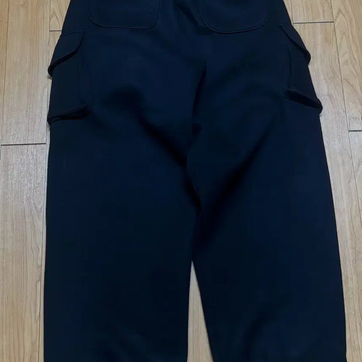 [BUNJANG] MJD X Coin Seoul Wide Cargo Sweatpants Black / MJD X 코인서울 와이드 카고 스웻팬츠 블랙