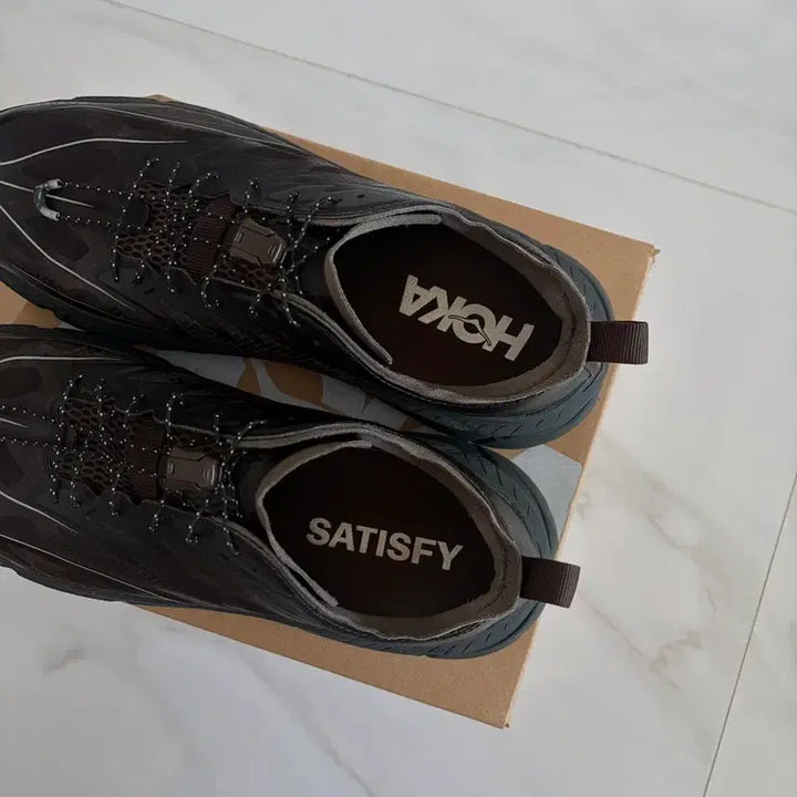 [BUNJANG] Hoka x Satisfy Mafate Speed 4 Light Coffee Running Shoes / 호카 X 새티스파이 마파테 스피드4 라이트 커피 280