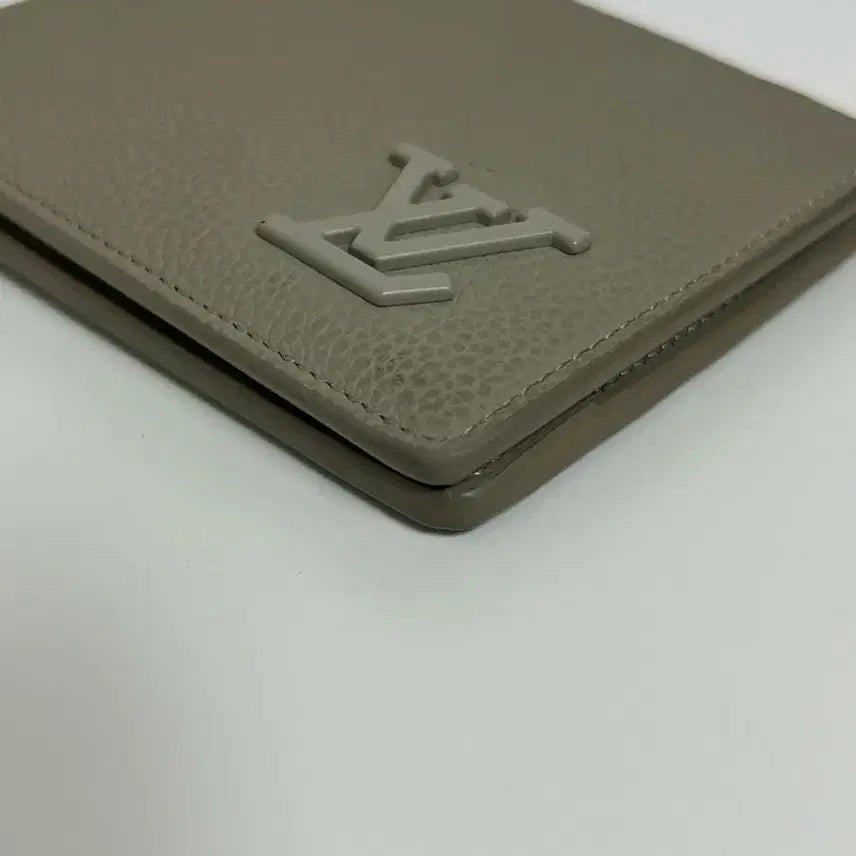 [BUNJANG] Louis Vuitton Aerogram Multiple Wallet Gray / [정품] 루이비통 에어로그램 멀티플월릿 반지갑 그레이