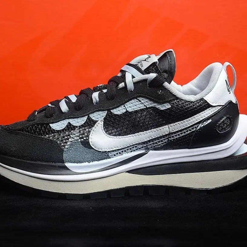 [BUNJANG] Nike Sacai Black White Sneakers (Size 270) / 나이키 사카이 블랙 화이트 운동화 사이즈270