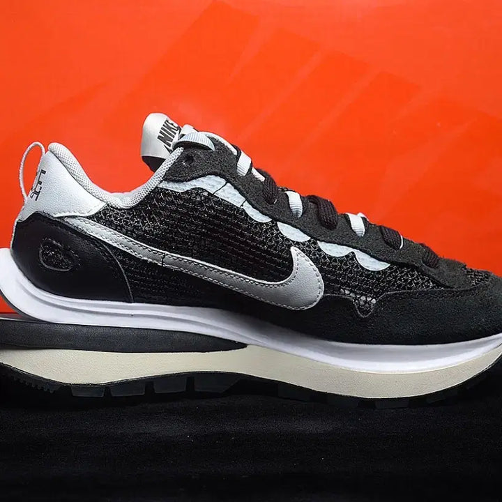[BUNJANG] Nike Sacai Black White Sneakers (Size 270) / 나이키 사카이 블랙 화이트 운동화 사이즈270