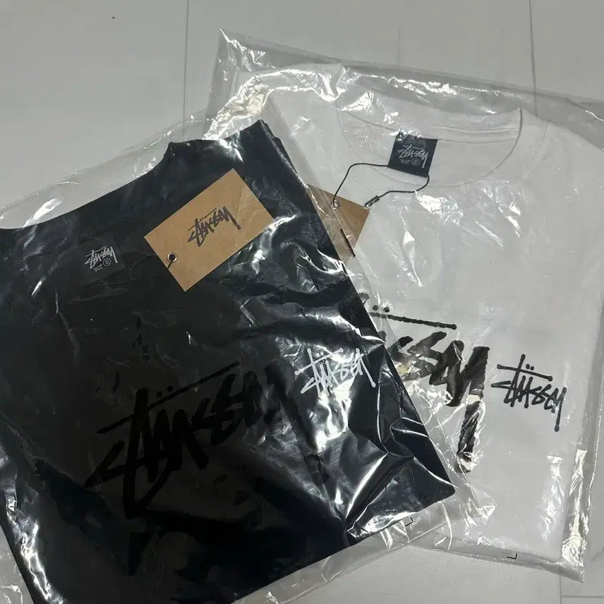 [BUNJANG] Stussy Short Sleeve T-Shirt Black/White / 스투시 반팔 티셔츠 블랙/화이트 새상품