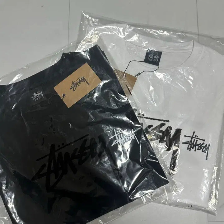 [BUNJANG] Stussy Short Sleeve T-Shirt Black/White / 스투시 반팔 티셔츠 블랙/화이트 새상품