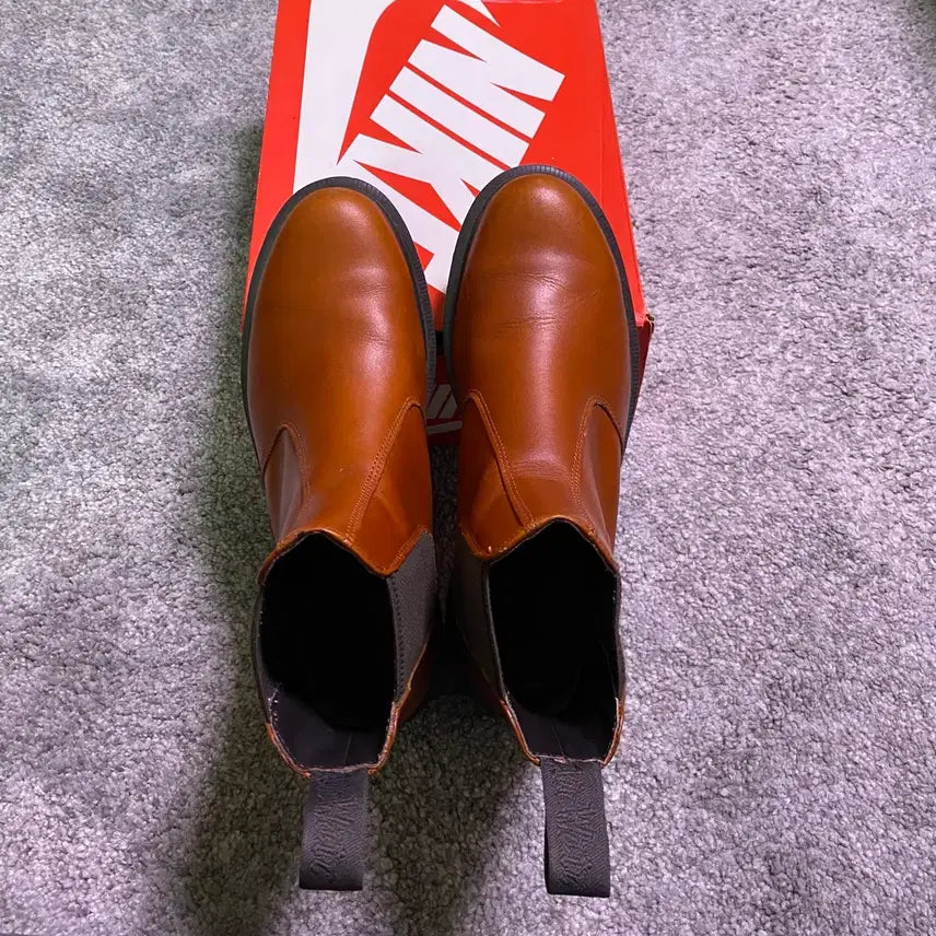 [BUNJANG] Dr. Martens Chelsea Boots Brown / [270] 닥터마틴 첼시부츠 브라운