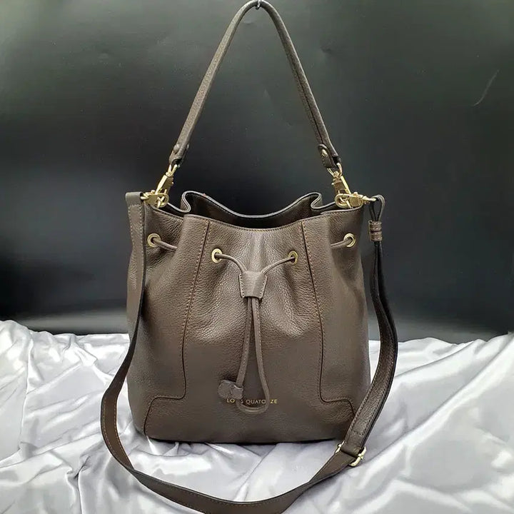 [BUNJANG] Louis Quatorze Pouched Shoulder Crossbody Bag / 루이까또즈 복조리 숄더백 크로스백 중고 가방 은피아노
