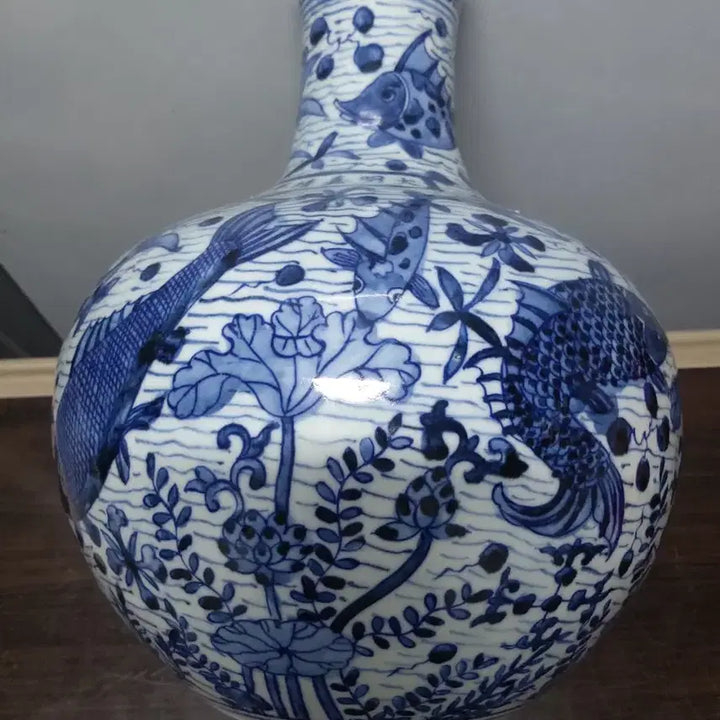 [BUNJANG] Ming Dynasty Celadon Porcelain Su-cho-eo-mun Cheon-gu Vase / 명.가정제기물/청화.수초어문.천구병