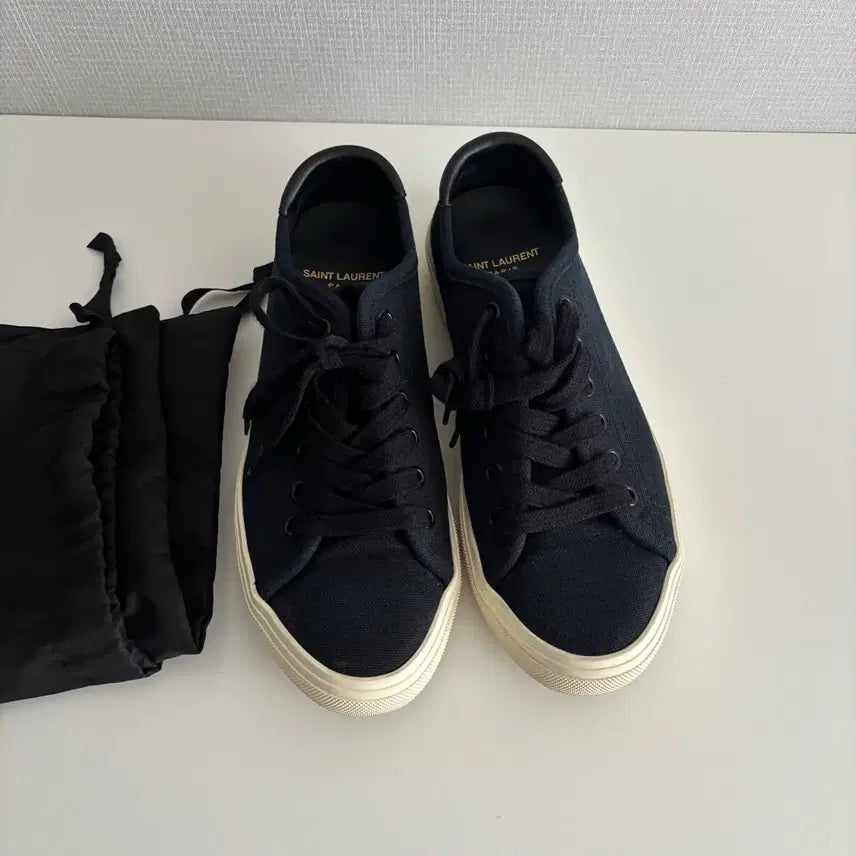 [BUNJANG] Saint Laurent Black Sneakers with Dust Bag / 생로랑 블랙 스니커즈 + 더스트백