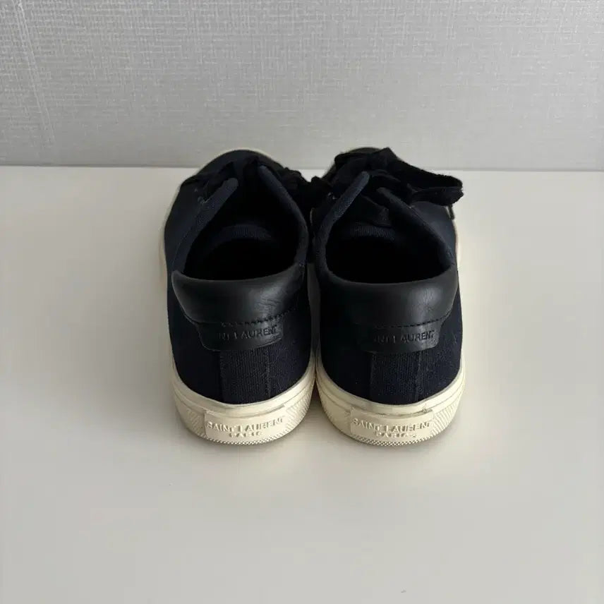 [BUNJANG] Saint Laurent Black Sneakers with Dust Bag / 생로랑 블랙 스니커즈 + 더스트백