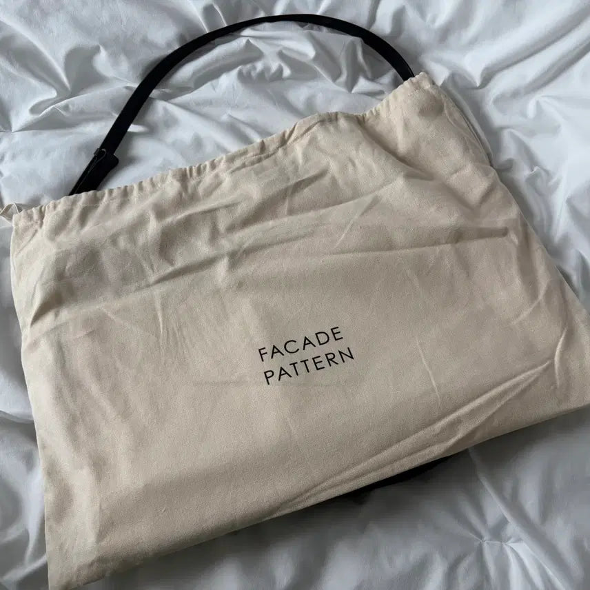 [BUNJANG] Facade Pattern Tody Bag Black / 파사드패턴 토디백 블랙
