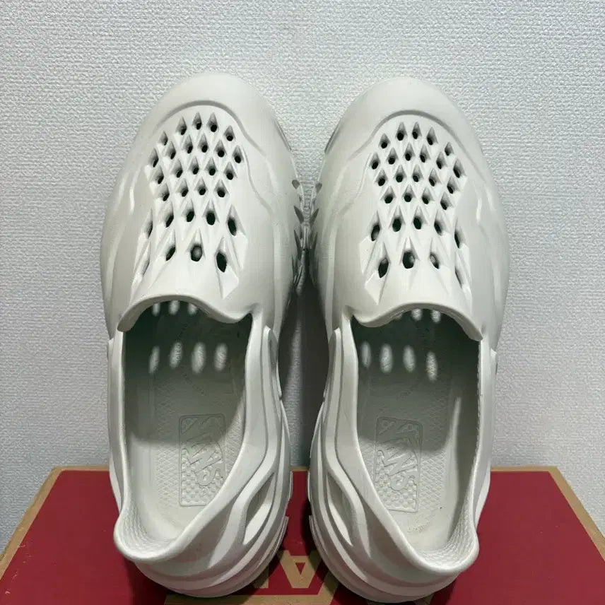 [BUNJANG] Vans Slip-On Sandals / 반스 슬립온 샌들((무배))