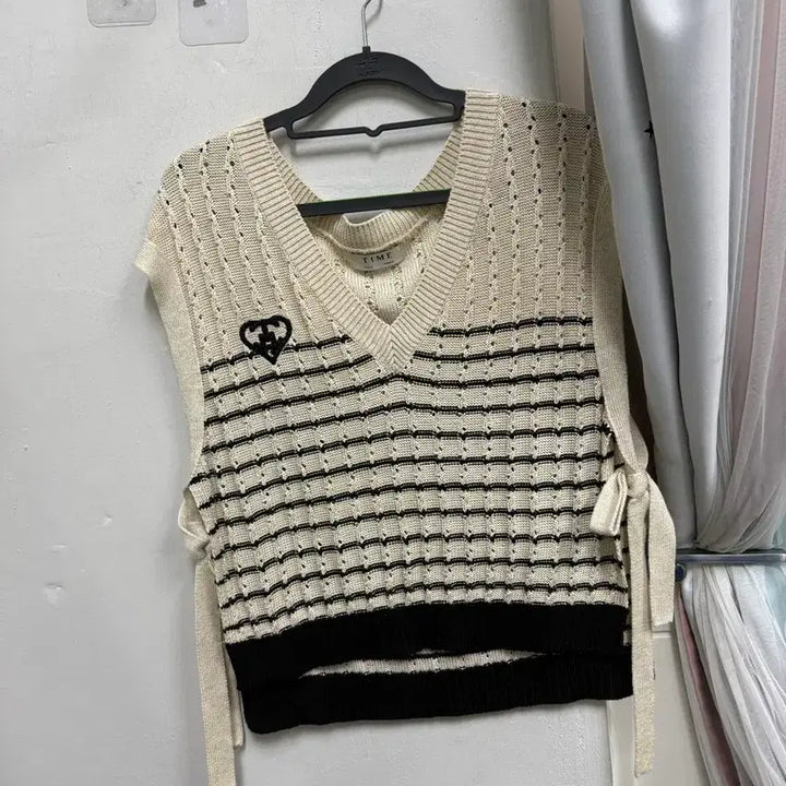 [BUNJANG] Time Knit Vest / 타임 니트 베스트