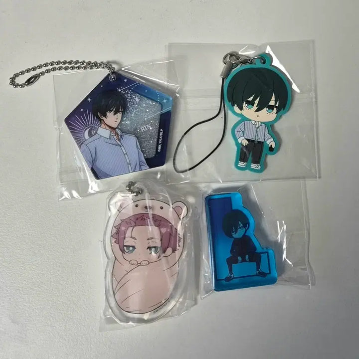 [BUNJANG] Blue Lock Itoshi Sae &amp; Rin Acrylic Keychain Bundle Set / 블루록 이토시 형제 사에 린 가챠 키링 러버 스트랩 미니 아크릴 블록