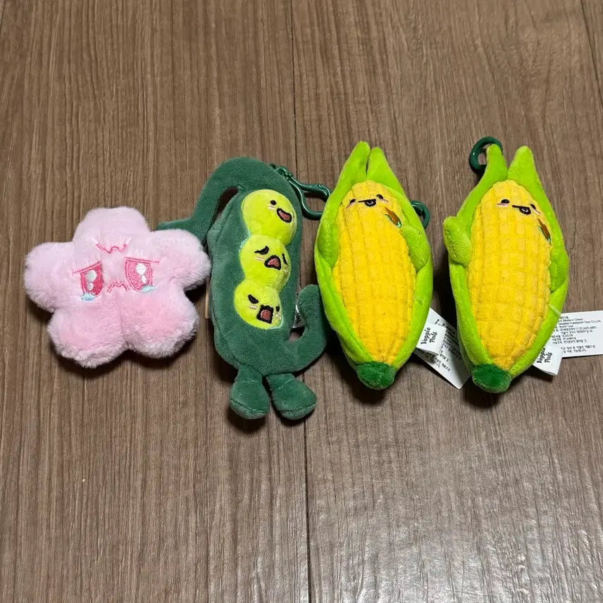 [SOLD OUT] 라부부 짱구 칸쵸 키링 포켓몬이브이 인형 등