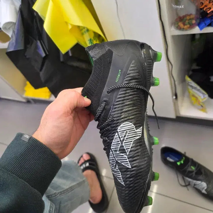 [BUNJANG] Puma Future 8 Ultimate AG Soccer Cleats (Size 250) with ASICS Speva Insole / 푸마 퓨쳐8 얼티메이트 ag 250사이즈(인조잔디전용) 스페바깔창포함