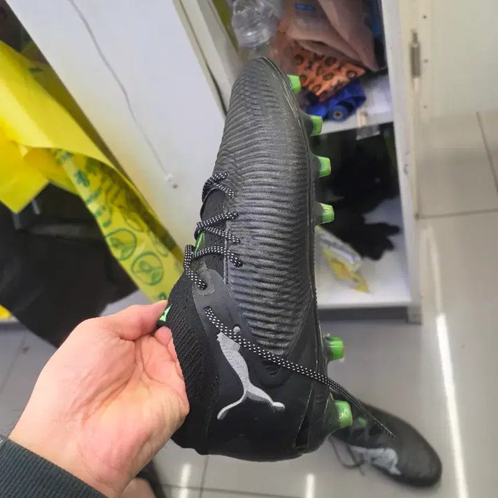 [BUNJANG] Puma Future 8 Ultimate AG Soccer Cleats (Size 250) with ASICS Speva Insole / 푸마 퓨쳐8 얼티메이트 ag 250사이즈(인조잔디전용) 스페바깔창포함