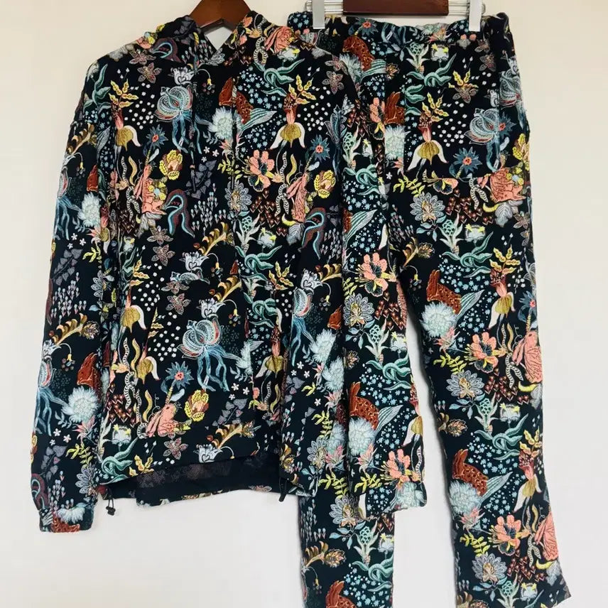 [SOLD OUT] ZARA 에디션 애니멀 자수 패턴 후드 팬츠 세트