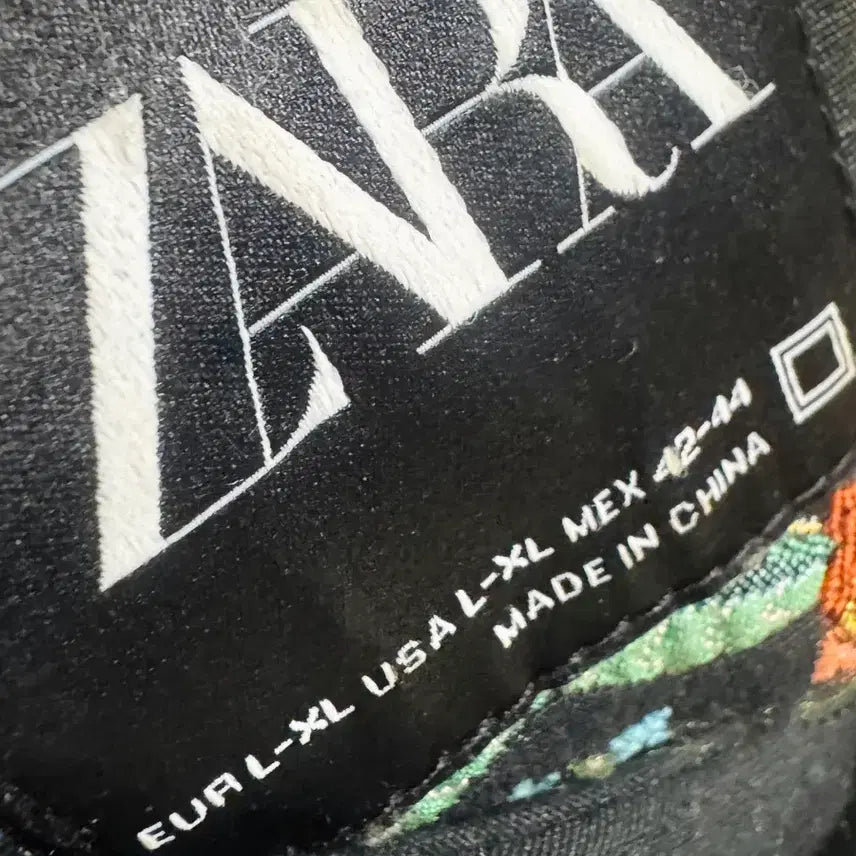 [SOLD OUT] ZARA 에디션 애니멀 자수 패턴 후드 팬츠 세트