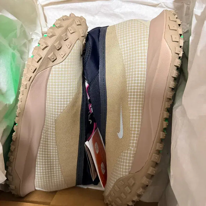 [BUNJANG] Nike ACG Mountain Fly Gore-Tex Khaki / 나이키 ACG 마운틴 플라이 고어텍스 카키