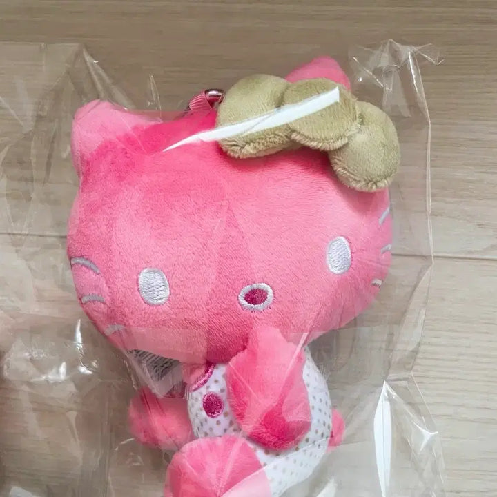[BUNJANG] Sanrio 60th Anniversary Tokyo Final Exhibition Limited Mascot Hello Kitty / (바로 배송)산리오 60주년 도쿄 파이널 전시회 한정 마스코트 헬로키티