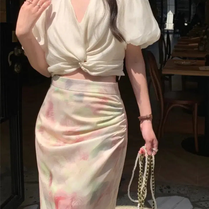 [BUNJANG] Shirring Puff Blouse &amp; Printed Slit Long Skirt Set / SET) 셔링 퍼프 블라우스&amp;나염 슬릿 롱스커트