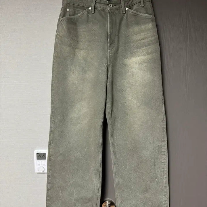 [BUNJANG] STU Embossed Wide Denim Pants / Stu 엠보 와이드 데님 팬츠