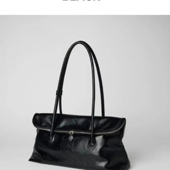 [BUNJANG] Marhen.J Margaret Medium Shoulder Bag Black / (미사용) 마르헨제이 마가렛 미디움 숄더백 블랙