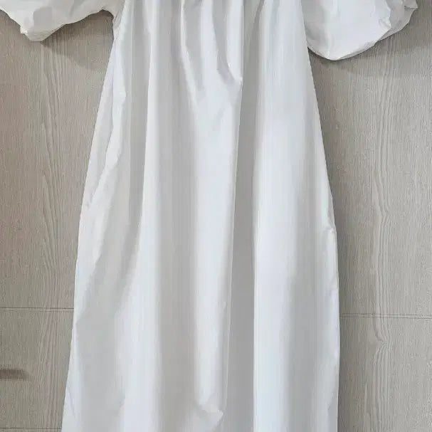 [BUNJANG] White Off-Shoulder Long Dress / (특가새상품)국산 화이트 오프숄더 원피스