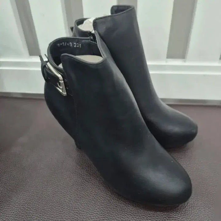 [BUNJANG] Black Leather High Heel Shoes / 블랙 가죽 여성용 하이힐 구두, 단화 등 총4개