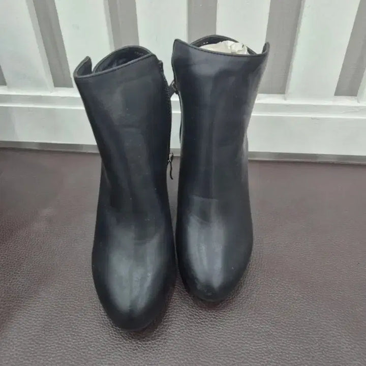 [BUNJANG] Black Leather High Heel Shoes / 블랙 가죽 여성용 하이힐 구두, 단화 등 총4개