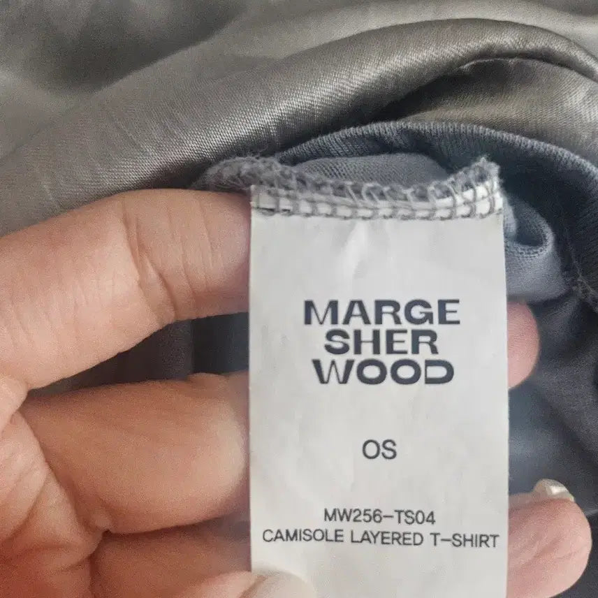 [BUNJANG] Margesherwood Camisole Layered T-shirt / 마지셔우드 캐미솔 레이어드 티셔츠