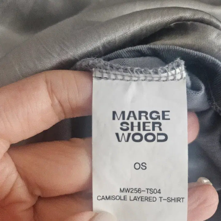 [BUNJANG] Margesherwood Camisole Layered T-shirt / 마지셔우드 캐미솔 레이어드 티셔츠