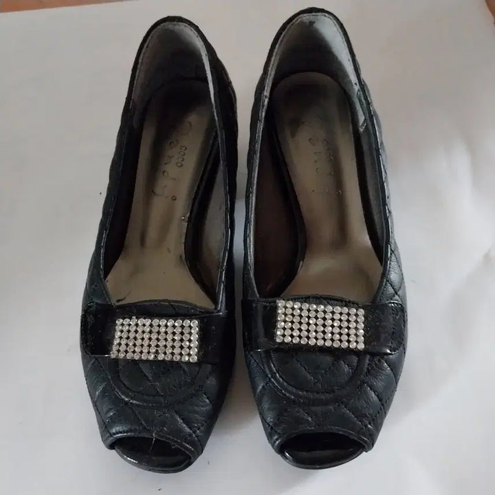 [BUNJANG] COCO Candy Black Heel with Cubic Decoration Shoes / COCO candy 블랙 힐 큐빅 장식