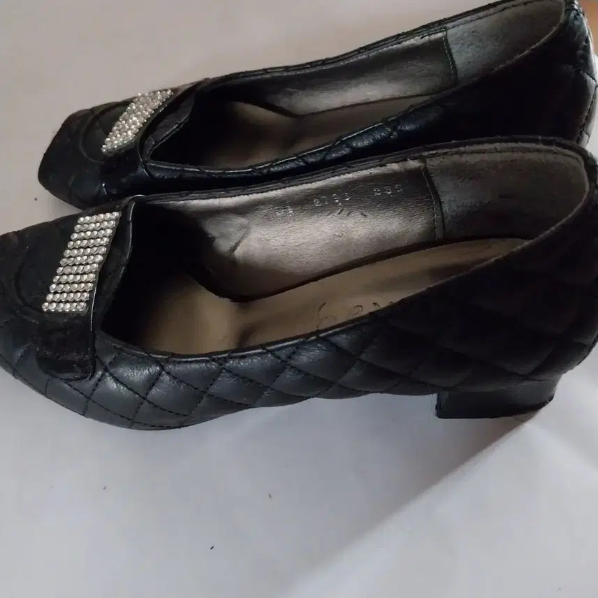 [BUNJANG] COCO Candy Black Heel with Cubic Decoration Shoes / COCO candy 블랙 힐 큐빅 장식