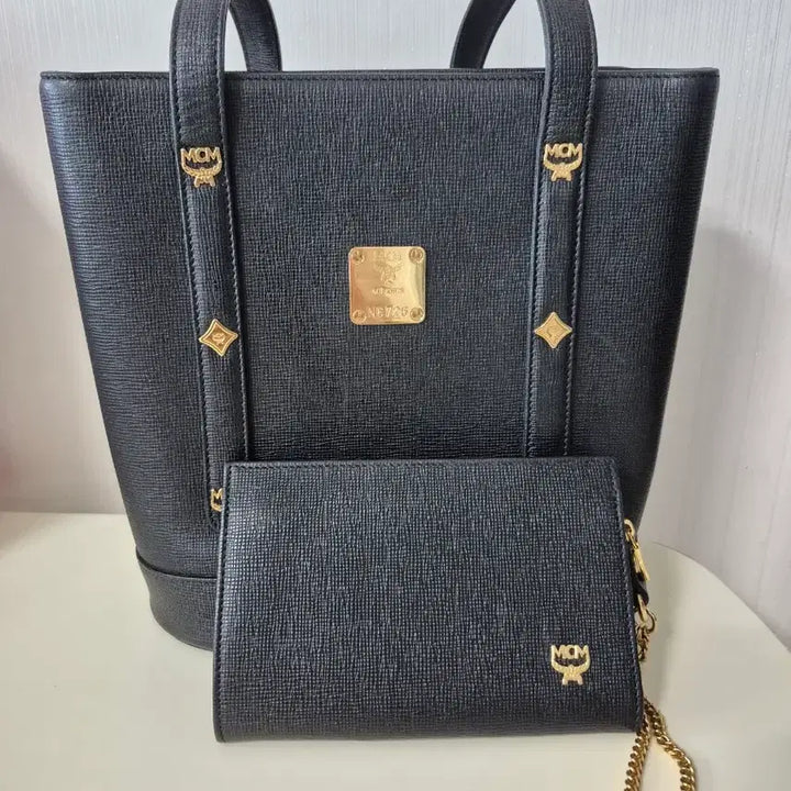 [SOLD OUT] mcm 금장로고 토트 숄더백 가방 엠씨엠