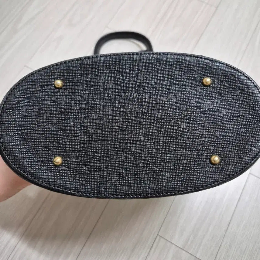 [SOLD OUT] mcm 금장로고 토트 숄더백 가방 엠씨엠