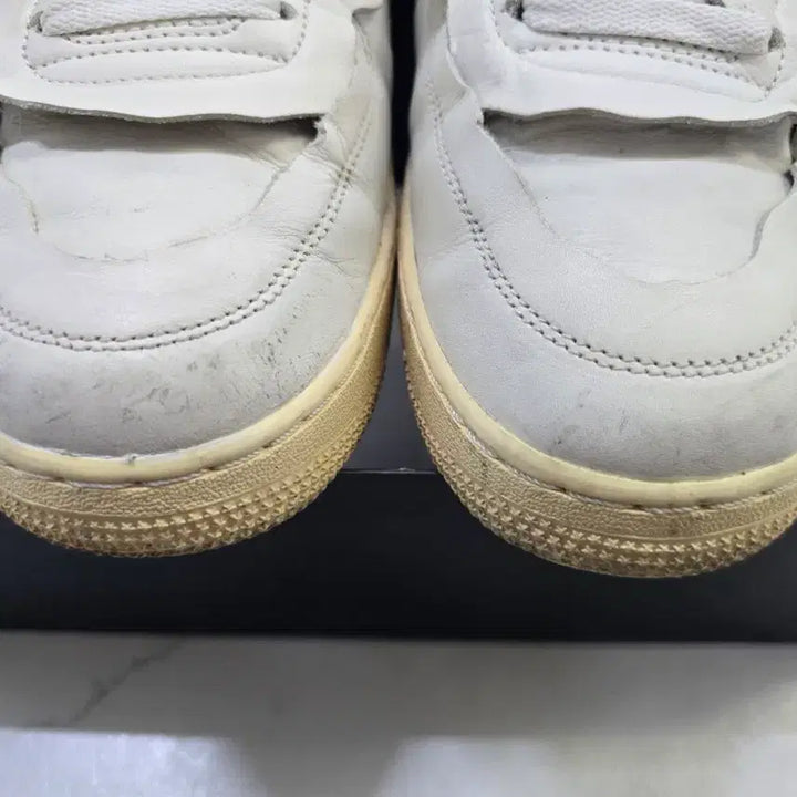 [BUNJANG] Nike x Comme des Garçons Air Force 1 Mid White (265) / [265] 나이키 X 꼼데가르송 에어포스1 미드 화이트