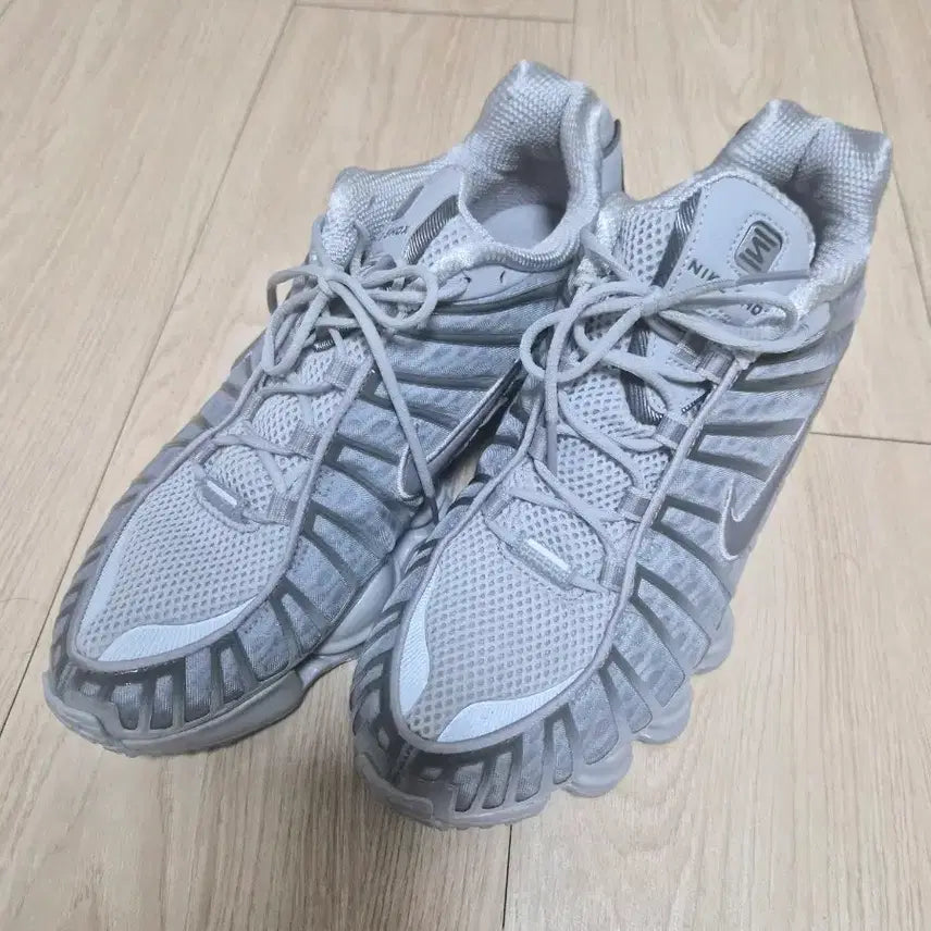 [BUNJANG] Nike Shox TL Iron Grey Sneakers / 나이키 샥스 TL 아이언 그레이  275